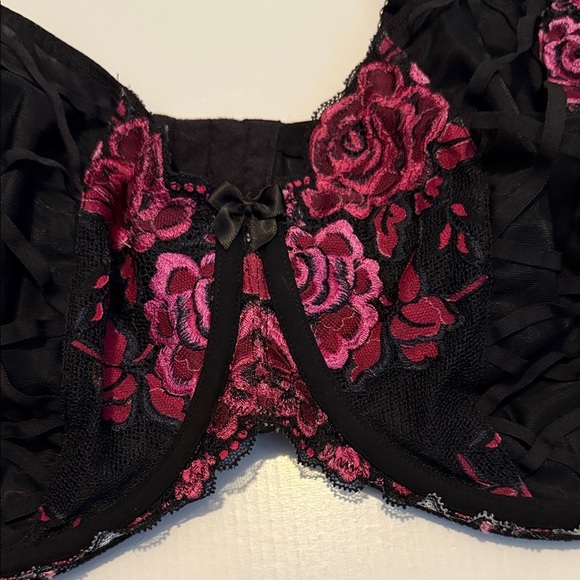 Torrid Black and Pink Lace Bra - Picture 4 of 10